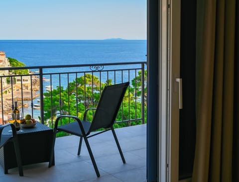 Deluxe Double Room, Balcony, Sea View | Terrace/patio