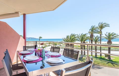 Apartment | Outdoor dining