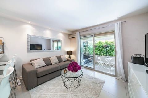 Large, comfortable, open living space