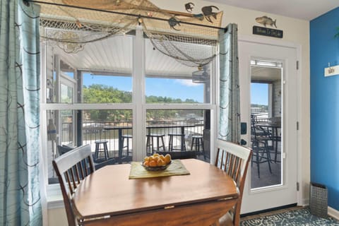 Condo, Multiple Beds, Balcony (LaTiBe Retreat) | Dining