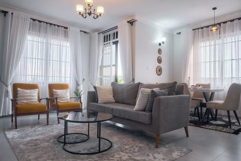Economy Apartment, City View | Living area