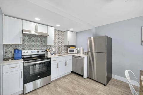 Kitchen is newly renovated and offers all the extras for your beach stay