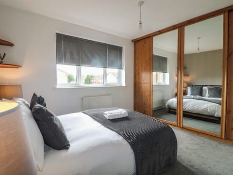 Cottage | 2 bedrooms, individually decorated, individually furnished, free WiFi