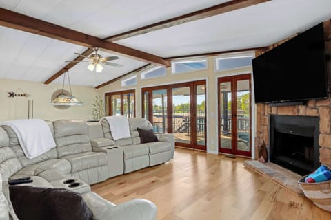 House, Multiple Beds, Patio (Lakefront Daze) | Living area | 42-inch flat-screen TV with digital channels