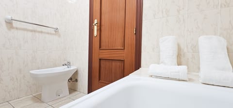 Twin Room | Pillowtop beds, individually decorated, desk, free WiFi