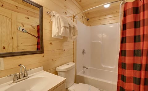 1573lwC7BS4IqE-20220818123231