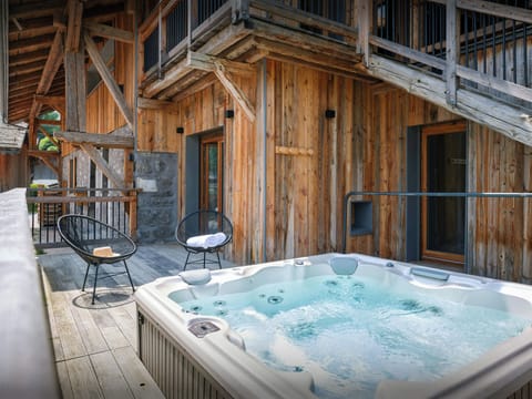 Jacuzzi
