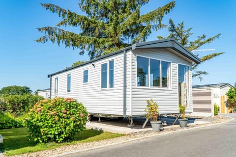 Baywood 20 - 2 Bedroom Holiday Home - Amroth (25951)