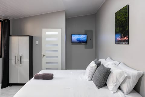 Classic Double Room | Blackout drapes, WiFi (free), individually furnished, bed sheets