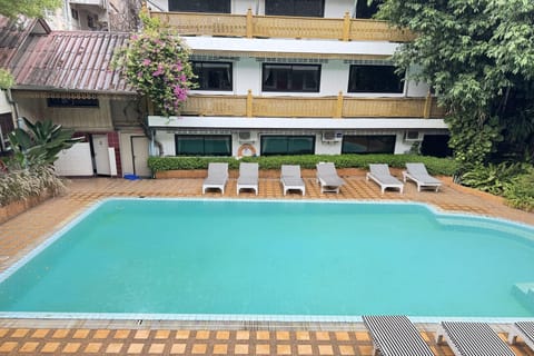 Holiday Home Swimming Pool