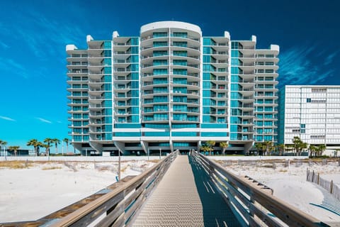 Condo, 2 Bedrooms | Exterior
