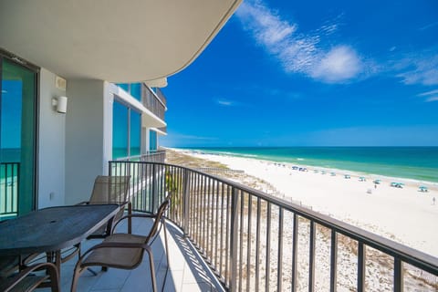 Condo, 3 Bedrooms | Outdoor dining