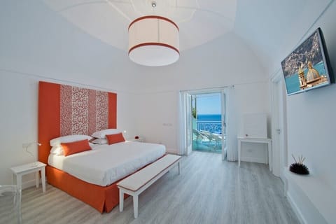 Deluxe Double or Twin Room, Sea View | In-room safe, iron/ironing board, free WiFi