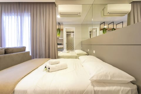 Studio Suite, Balcony, City View | Free WiFi
