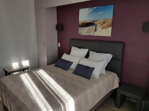 Basic Double Room | Iron/ironing board, free WiFi
