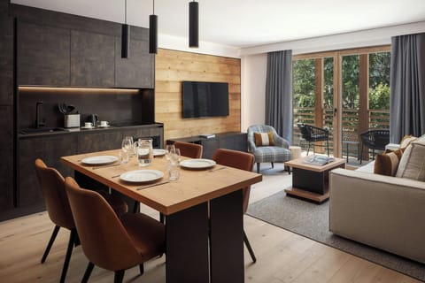 Apartment, 1 Double Bed, Balcony | In-room safe, blackout drapes, free WiFi, bed sheets