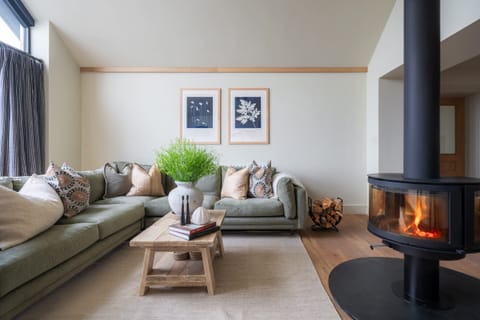 Living Room / Lounge