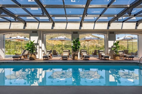 Couples treatment rooms, sauna, hot tub, steam room, body treatments