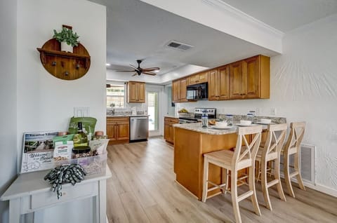 Fully equipped kitchen