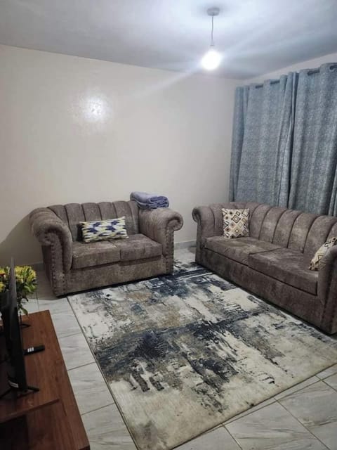 Comfort Apartment, Balcony, Garden View | Living area