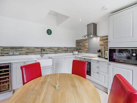 Kitchen/diner | Mains Of Durn Cottage, Banff