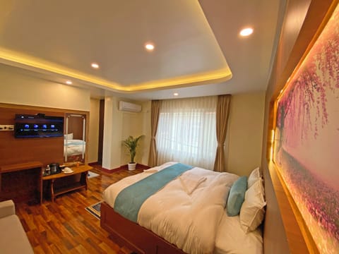 Deluxe Double Room, City View | Desk, laptop workspace, soundproofing, free WiFi