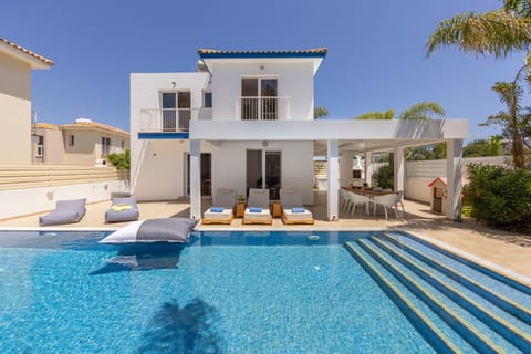 Large Swimming Pool