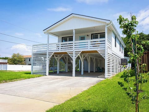 Lone Pine Beach Cottage