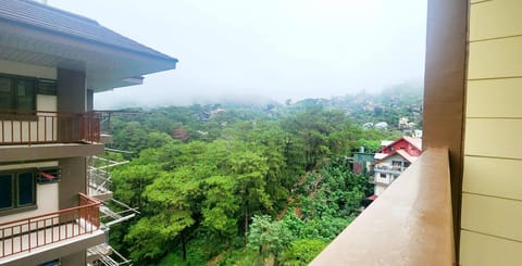 Condo, 1 Bedroom, Accessible, Smoking | Property grounds