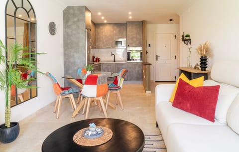 Living, dining & kitchen area