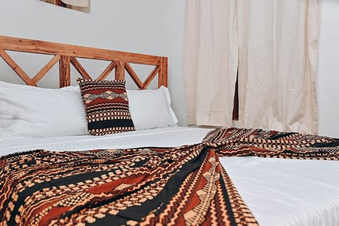 Double Room | Laptop workspace, iron/ironing board, free WiFi
