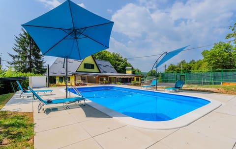 pool