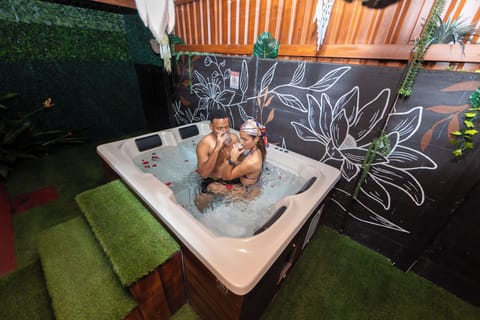 Private spa tub