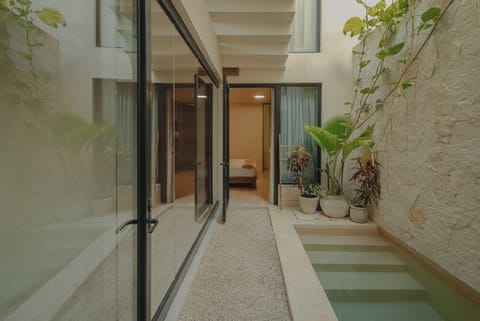 Private pool