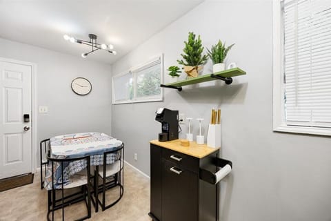 Dine-in kitchen (seats 6) includes K-cup coffee dispenser (bring your own K-cups/cream etc), mircowave, fridge, stove &amp; oven.