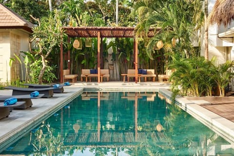 Outdoor pool, pool umbrellas, sun loungers