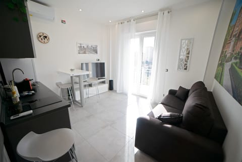 Family Apartment (Perez 4) | Living area