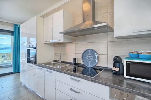 5c81de38-2e98-4879-add3-51be58ca9328