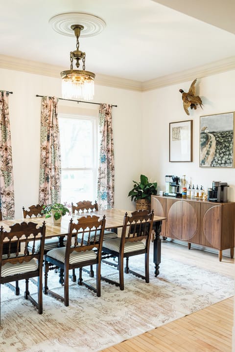 Gather in style around the 8-person table, spin vinyl on the record player, and enjoy coffee from the Moccamaster or Nespresso with complimentary syrups. Board games and cozy vibes make this the perfect hangout spot.