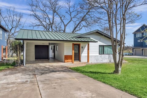 d4250e54-b0ba-40f1-8ded-effa6c9a8d6c