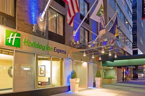 Holiday Inn Express Wall Street EXTERIOR