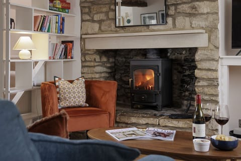 The Roost Sitting Room - StayCotswold