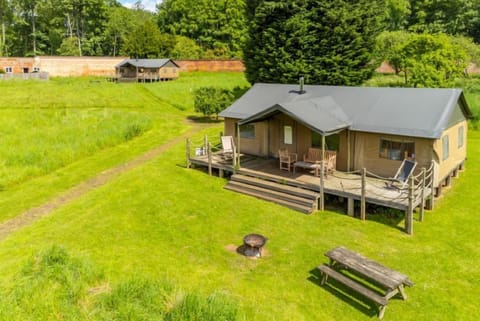 Teal- Exton Park at Lantern and Larks