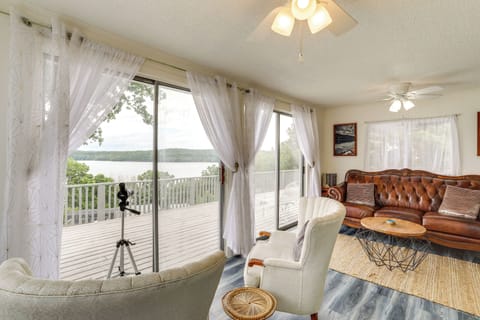 House (3 Bedrooms) | Front of property