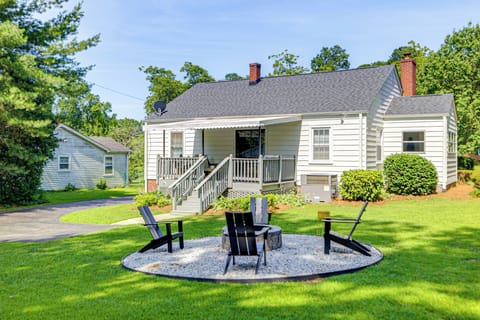 House (3 Bedrooms) | Front of property