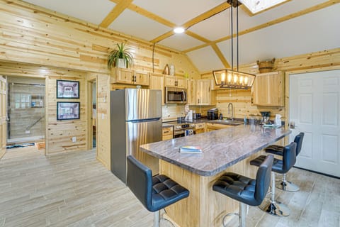 House (2 Bedrooms) | Interior