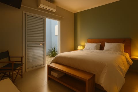 Premium Villa | Desk, laptop workspace, free WiFi
