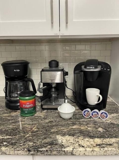 Brew your perfect caffeine fix with espresso, drip, and Keurig.