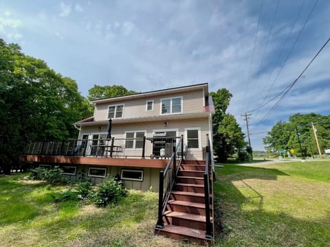 Exterior of Nest By The Bay