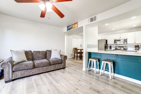 Reno Vacation Rental | 2BR | 1BA | 828 Sq Ft | Step-Free Access